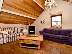 Charming Holiday Home in Grand-Halleux with Parking  Пети-Тьер
